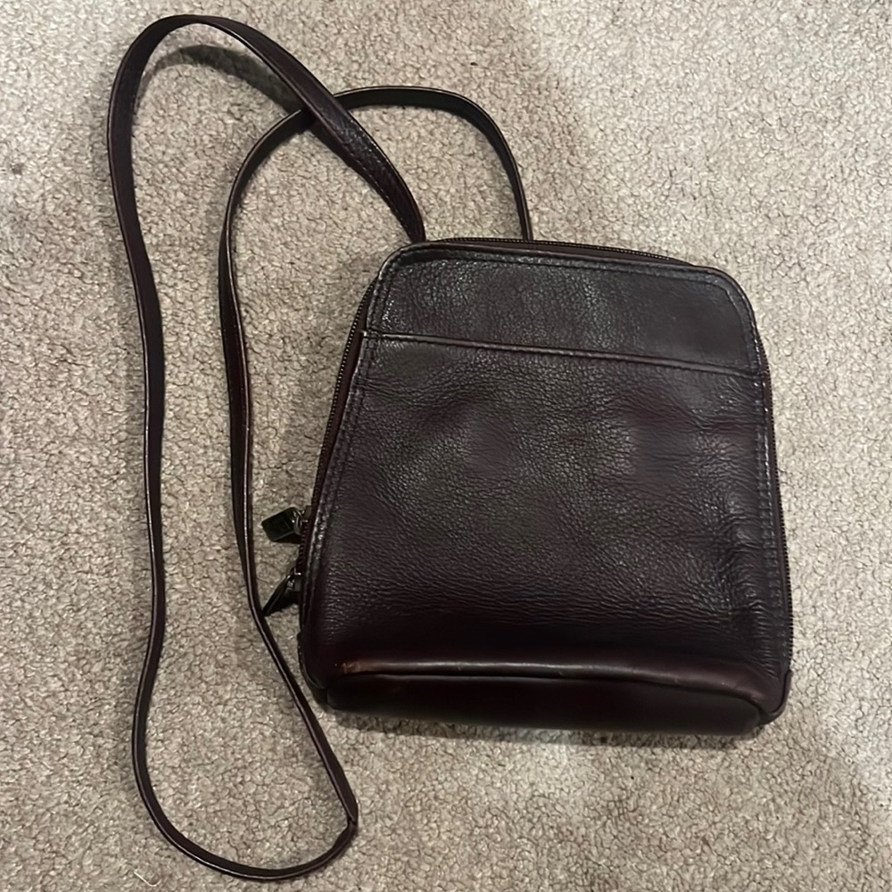 Bass & co crossbody bag